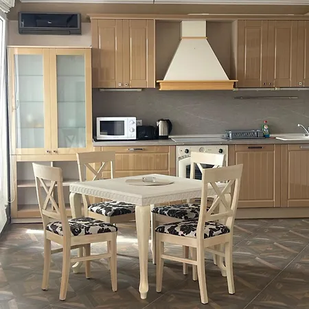Admiral Plaza Appartement