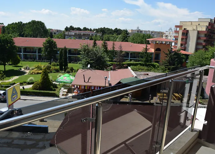 Admiral Plaza Солнечный берег