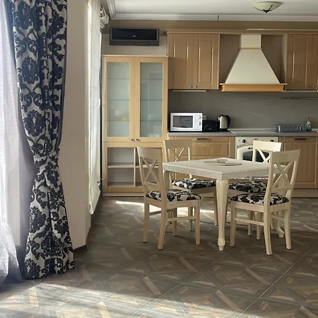 Apartment Admiral Plaza *