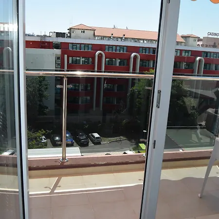 Admiral Plaza Apartment *