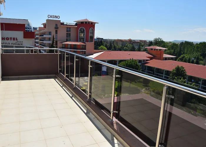 Admiral Plaza 公寓 阳光海滩