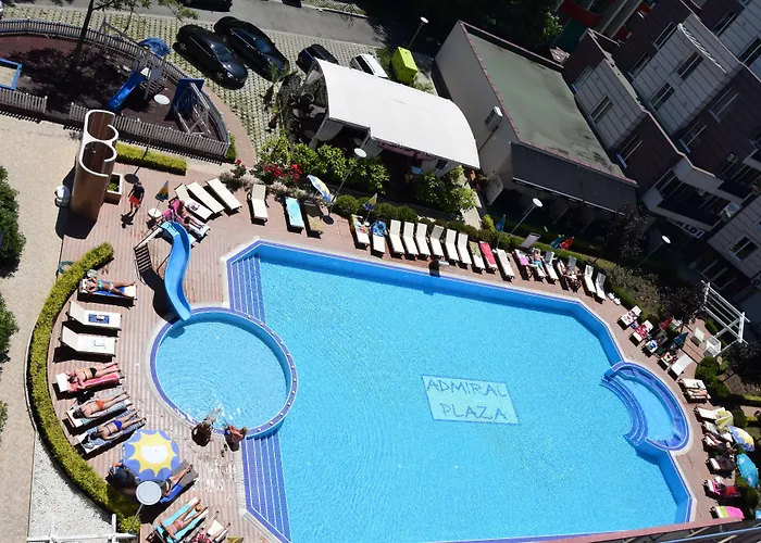 Admiral Plaza 公寓 阳光海滩