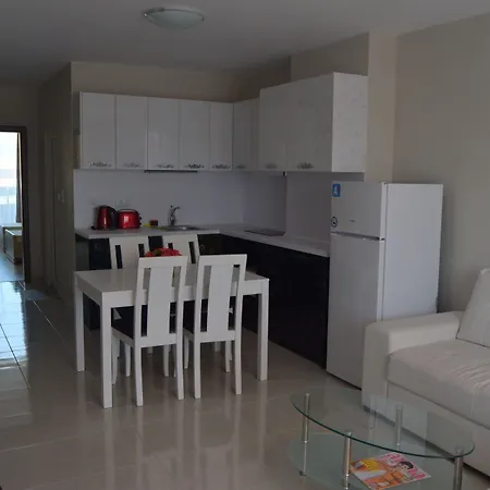 Admiral Plaza Apartamento